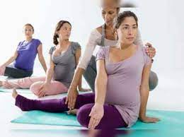 How-to-safely-teach-yoga-to-pregnant-womens